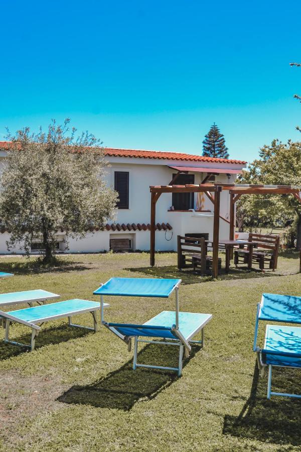 Villa Gladyr Lotzorai Exteriör bild